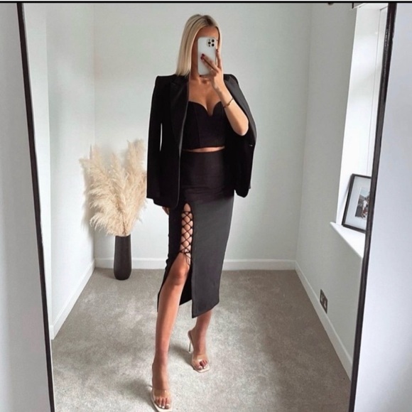 ZARA | Lace Up Black Pencil Skirt | Large | NWT - Picture 3 of 7